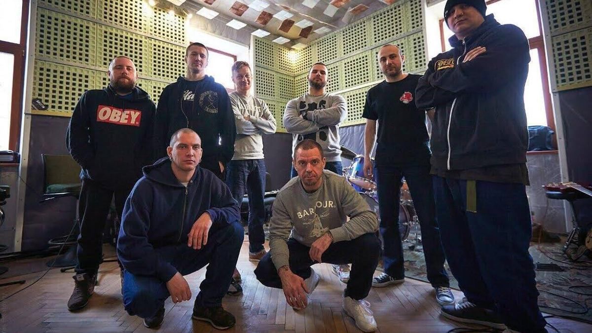 Гурту BRUTTO заборонили виступати в Німеччині, звинувативши в неонацизмі Гурту BRUTTO заборонили виступати в Німеччині, звинувативши в неонацизмі