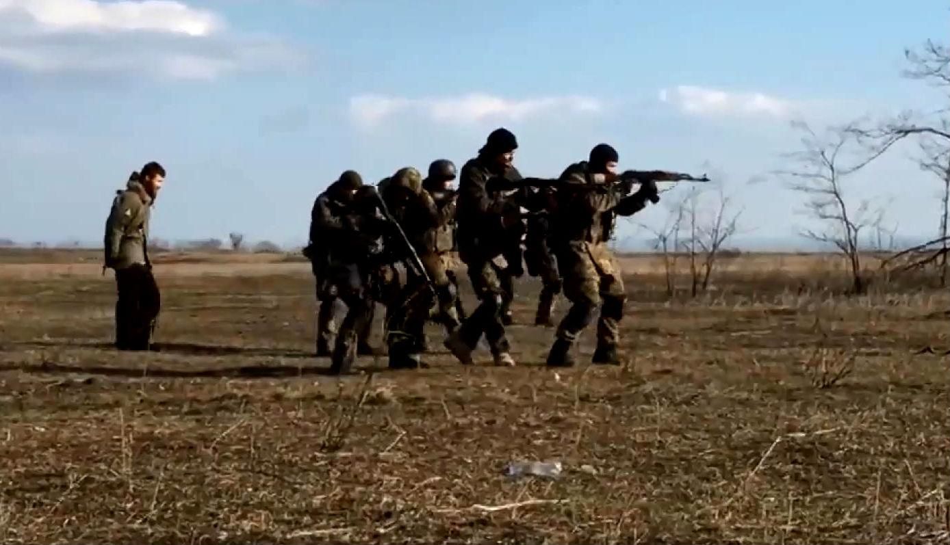 Бійці "Азову" тренуються поблизу Бердянська
