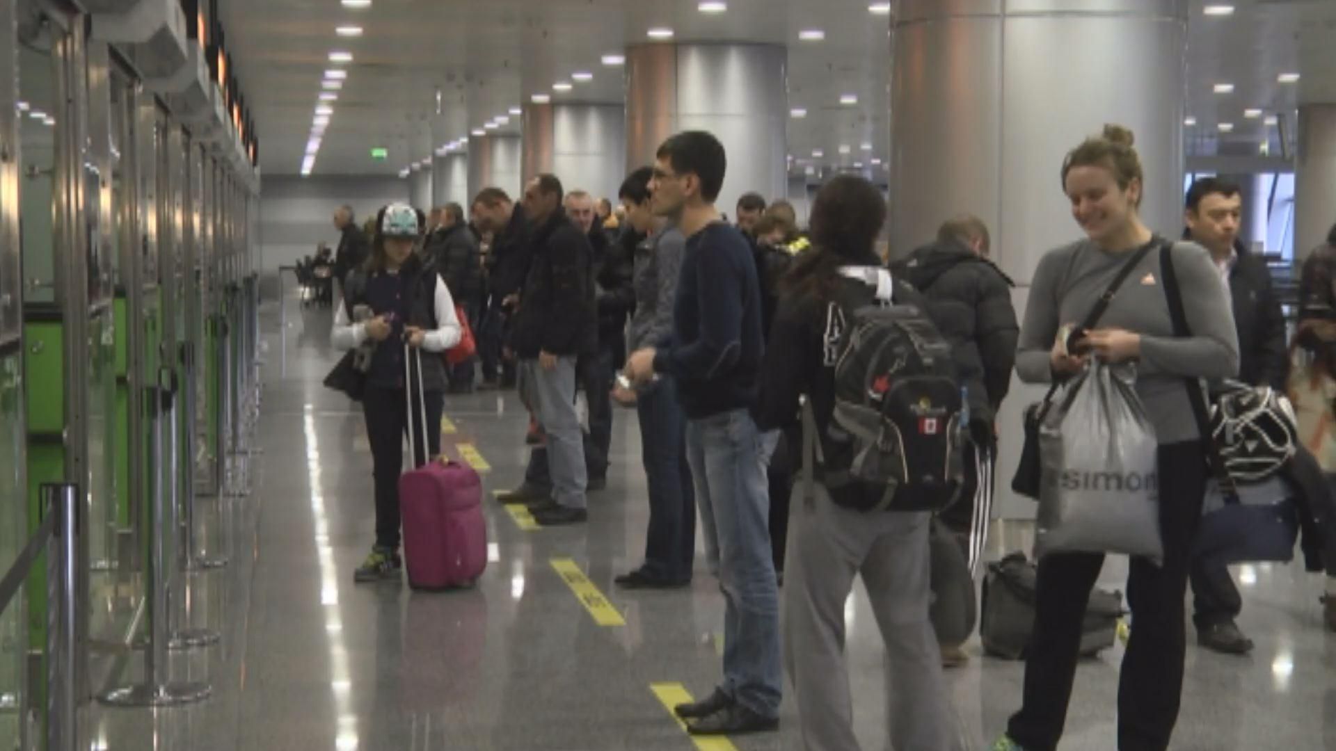 Українці не поспішають їздити на відпочинок Українці не поспішають їздити на відпочинок