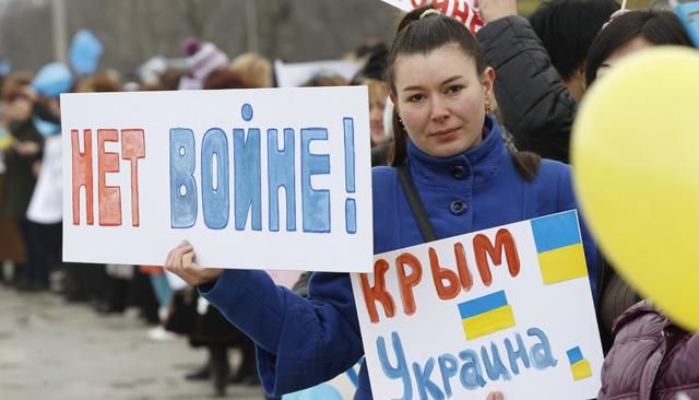 Крим майже зник з інформаційного поля України, — Янковський 