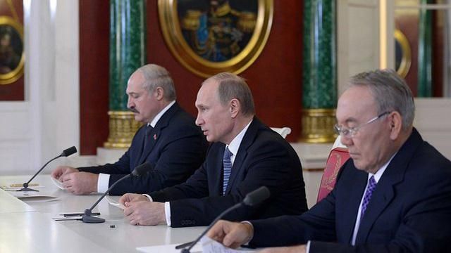 Путин поедет в Казахстан, чтобы поговорить об Украине с Назарбаевым и Лукашенко