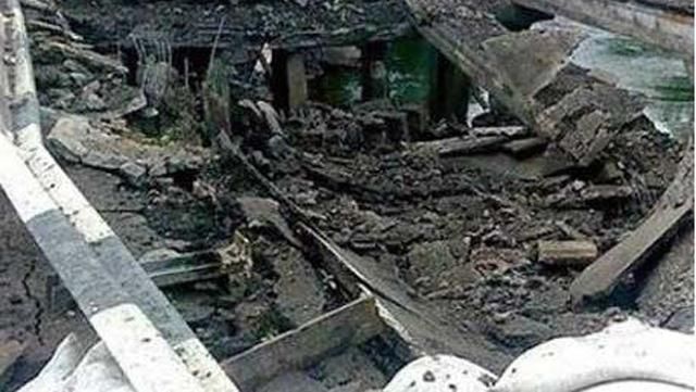 Взорван мост, соединявший Украину и "ЛНР" Взорван мост, соединявший Украину и "ЛНР"