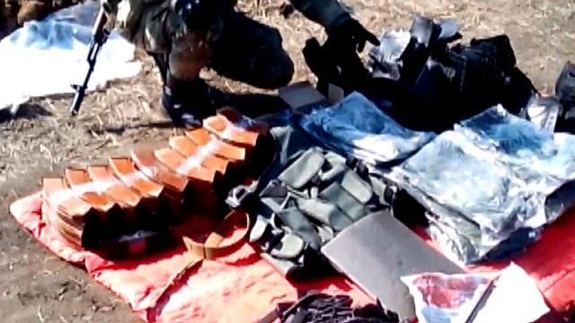 Прикордонники на Донбасі перехопили посилку для сепаратистів Прикордонники на Донбасі перехопили посилку для сепаратистів