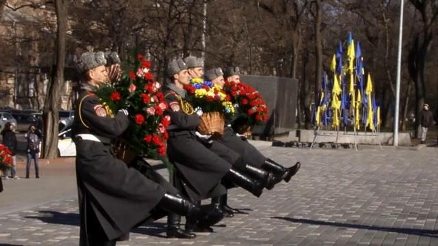 В Одесі військові моряки з почестями віддали шану Шевченку