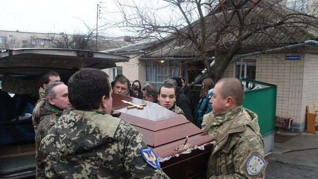 Захист донецького аеропорту та Дебальцевого — були ідіотськими кроками, — експерт з США Захист донецького аеропорту та Дебальцевого — були ідіотськими кроками, — експерт з США