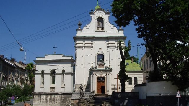 У Львові горів костел, госпіталізовано дві людини