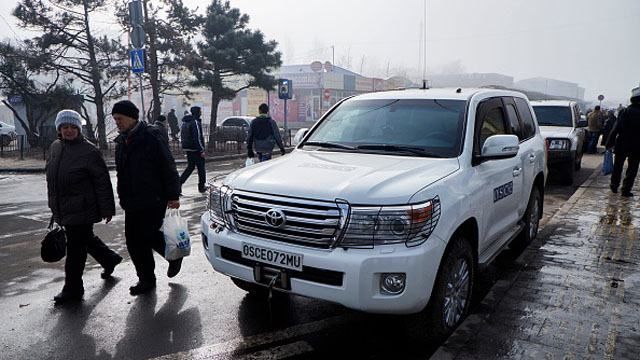 Місія ОБСЄ на Донбасі отримала 20 броньованих автомобілів від ЄС