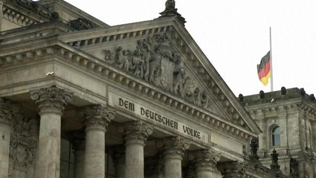 Греция требует от Германии немедленно заплатить долги Третьего рейха Греция требует от Германии немедленно заплатить долги Третьего рейха