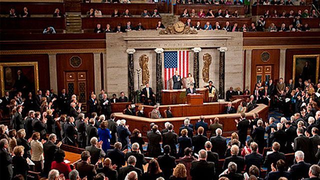 Сенатор США пояснив, що оптика без зброї українцям не допоможе Сенатор США пояснив, що оптика без зброї українцям не допоможе