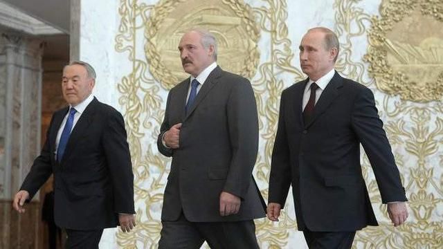 Зустріч президентів Росії, Білорусі і Казахстану перенесли Зустріч президентів Росії, Білорусі і Казахстану перенесли