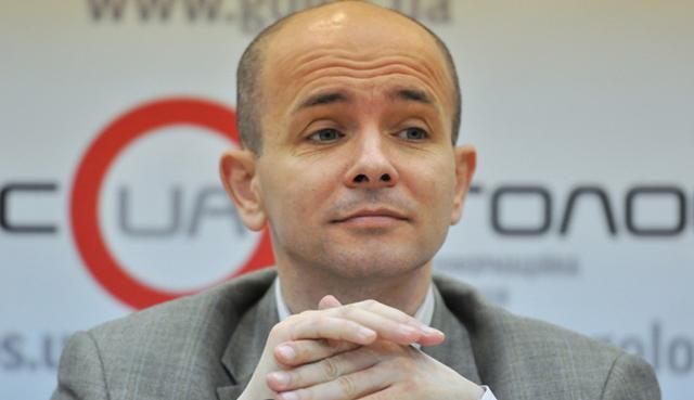 Скільки насправді виділить МВФ Україні і як повертатимуть кредит — розмова з експертом Скільки насправді виділить МВФ Україні і як повертатимуть кредит — розмова з експертом