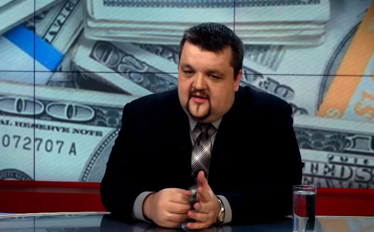 Гроші МВФ розподілять між Мінфіном та НБУ, — аналітик Гроші МВФ розподілять між Мінфіном та НБУ, — аналітик