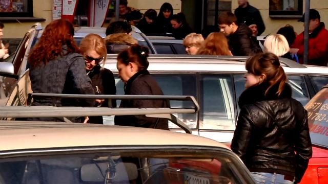 У Львові попри міліцейські рейди валютний бізнес набирає обертів У Львові попри міліцейські рейди валютний бізнес набирає обертів