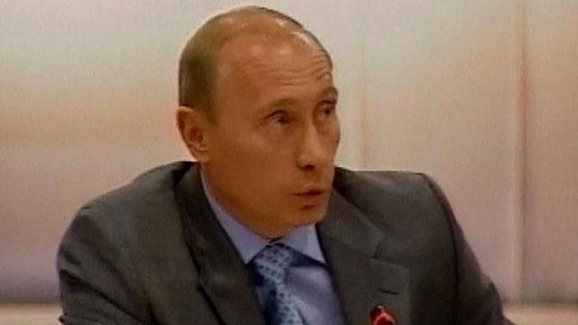 День в історії. 11 років тому росіяни вдруге обрали Путіна президентом День в історії. 11 років тому росіяни вдруге обрали Путіна президентом