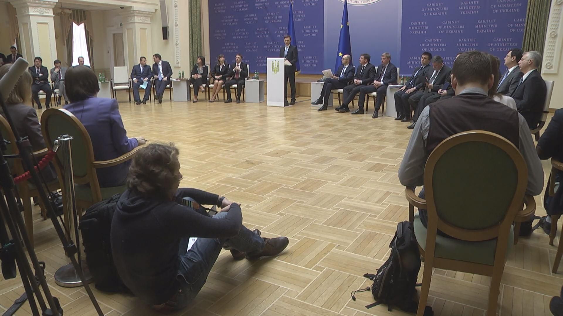 Міністри розповіли, чим займались 100 днів на чолі своїх відомств Міністри розповіли, чим займались 100 днів на чолі своїх відомств