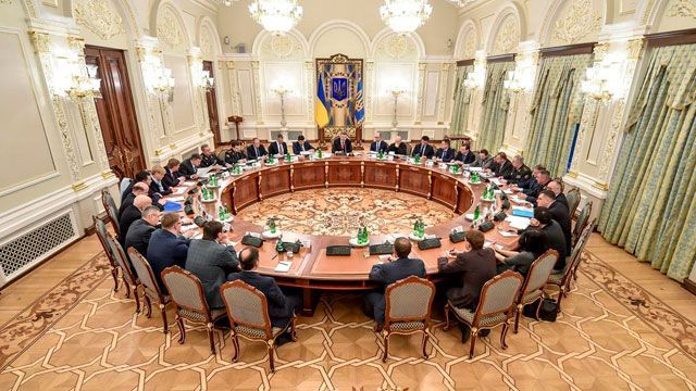 СНБО признала особый режим самоуправления на Донбассе
