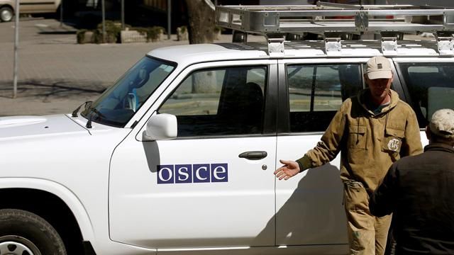 Терористи "ЛНР" утримують 10 українських прикордонників, — ОБСЄ Терористи "ЛНР" утримують 10 українських прикордонників, — ОБСЄ