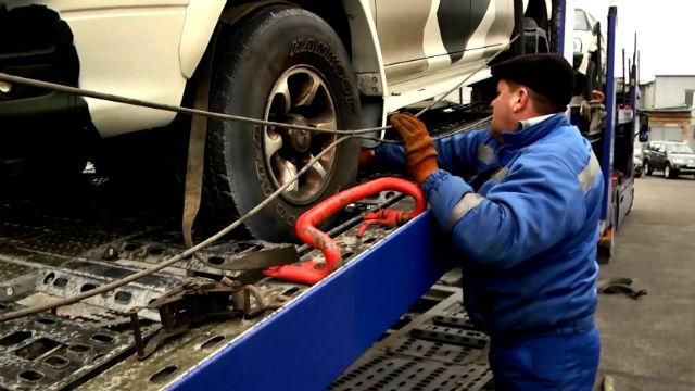 Во Львове наладили целый конвейер по ремонту транспорта для АТО