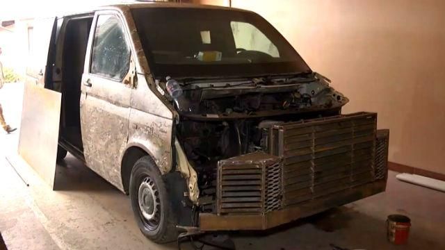 Як ремонтують автівки з фронту Як ремонтують автівки з фронту