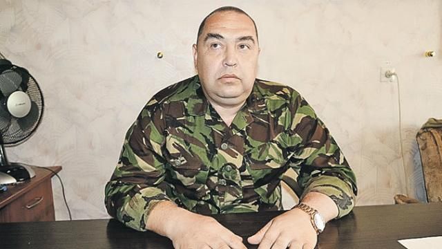 Пьяный боевик бросил гранаты под автомобиль Плотницкого,— СМИ