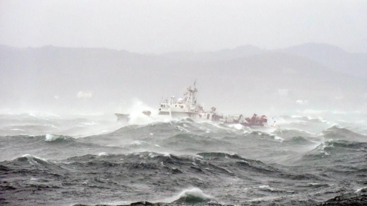 Керченскую переправу снова закрыли, в очереди почти тысяча автомобилей Керченскую переправу снова закрыли, в очереди почти тысяча автомобилей