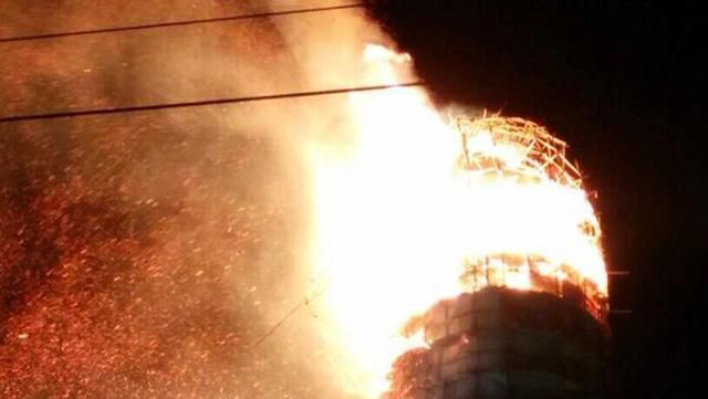 Пожар в московском монастыре тушат больше 100 пожарных. Пострадавших нет