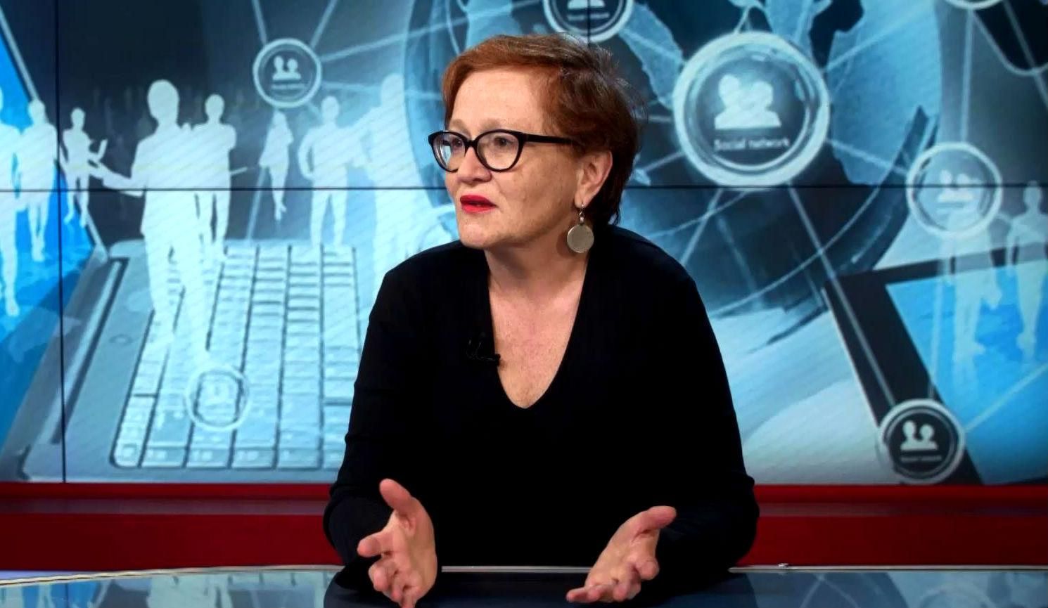 Російська журналістка: Ідея Росії із фашизмом в Україні – диявольськи геніальна Російська журналістка: Ідея Росії із фашизмом в Україні – диявольськи геніальна