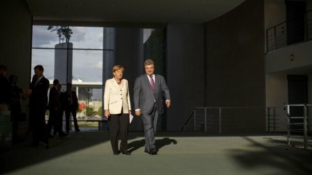 Порошенко: Закон об "особом статусе" Донбасса усилит суверенитет Украины Порошенко: Закон об "особом статусе" Донбасса усилит суверенитет Украины