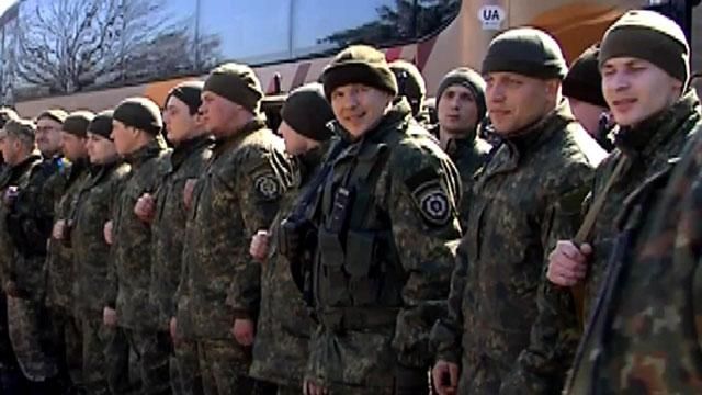 В Виннице встретили милиционеров, что вернулись с АТО В Виннице встретили милиционеров, что вернулись с АТО