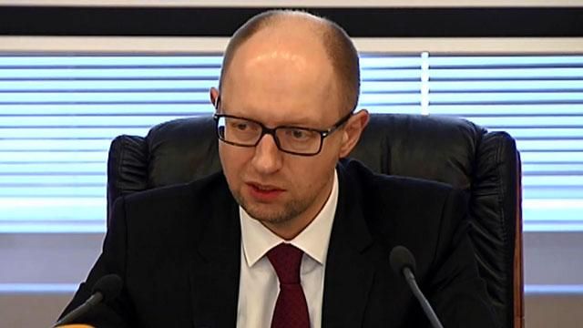 Війська мають бути у повній бойовій готовності, — Яценюк Війська мають бути у повній бойовій готовності, — Яценюк