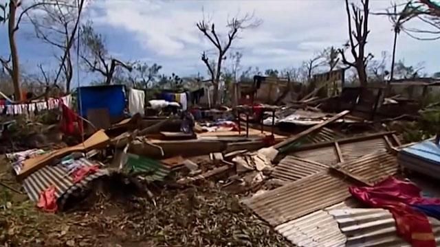Вануату приходит в себя после разрушительного урагана "Пэм"