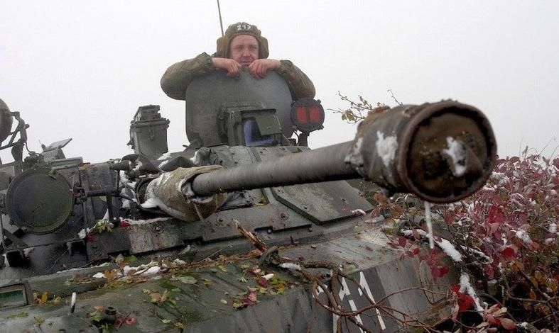 Військові перетворили на металобрухт понад 200 танків бойовиків, — штаб АТО