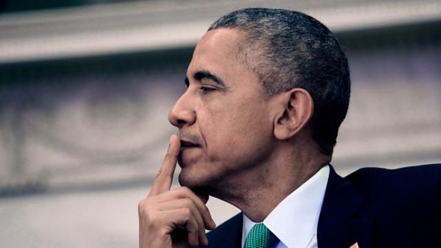 Обама выступил за сохранение санкций против России Обама выступил за сохранение санкций против России