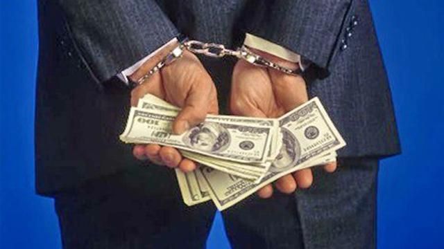 В Ровенской области чиновник требовал полумиллионную взятку В Ровенской области чиновник требовал полумиллионную взятку