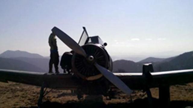 Самые актуальные фото 17 марта: в горах нашли самолет контрабандистов, "зомби" под Радой