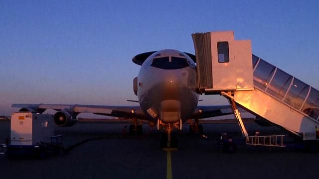 НАТО перевело в повышенную готовность самолеты-разведчики НАТО перевело в повышенную готовность самолеты-разведчики