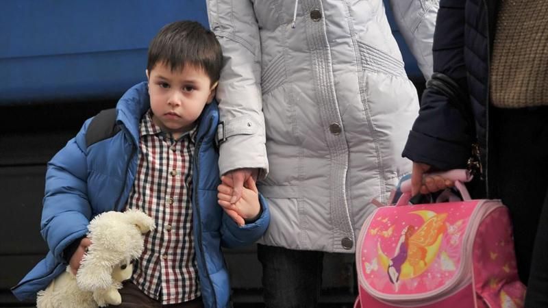 Із зони АТО евакуйовано майже 800 тисяч людей Із зони АТО евакуйовано майже 800 тисяч людей