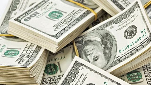 Яценюк просит Раду принять законопроекты для получения очередной финпомощи