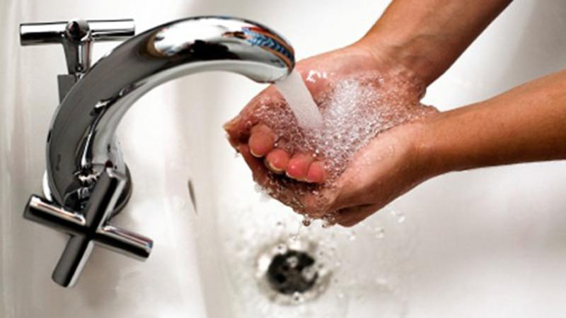 В Минрегионе рассказали, насколько вырастут цены на горячую воду с 1 апреля