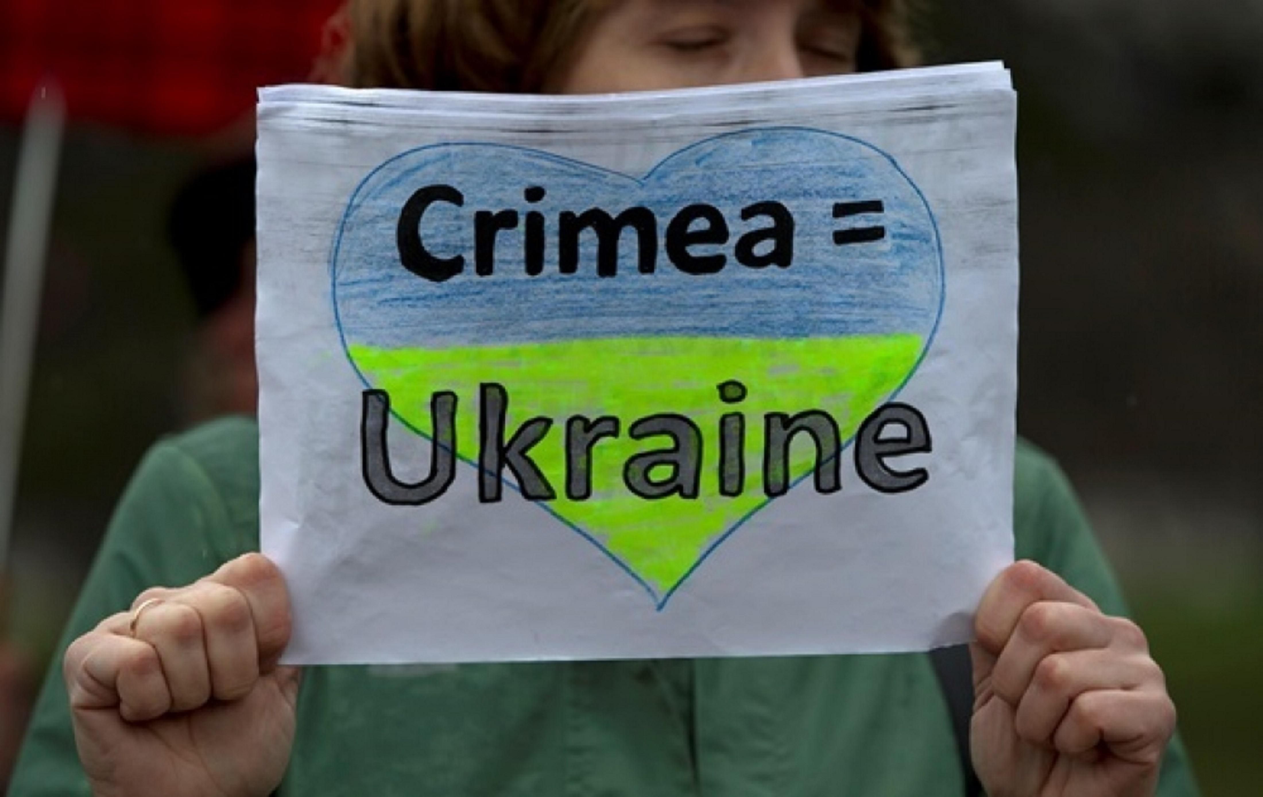 Нова влада Росії показово поверне Крим, —  політолог