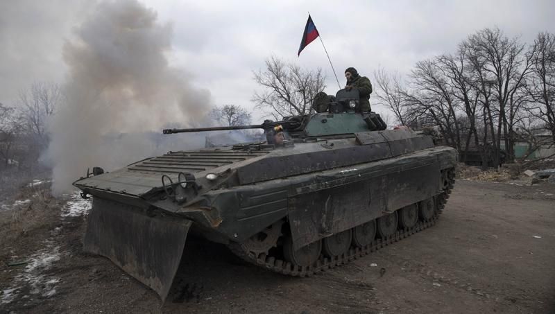 Бойовики обстріляли позиції сил АТО з "відведеної" артилерії Бойовики обстріляли позиції сил АТО з "відведеної" артилерії