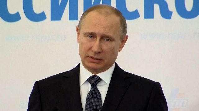 Путин призывает российских олигархов вернуть награбленное в страну