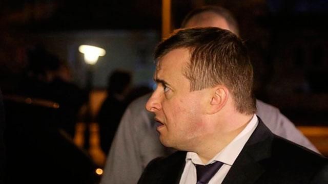 Стало відомо, чому Коломойський забарикадувався в "Укртранснафті" Стало відомо, чому Коломойський забарикадувався в "Укртранснафті"