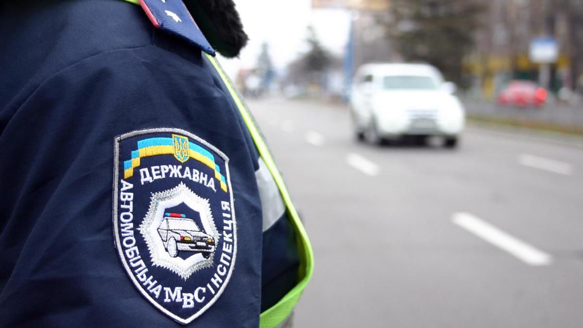 На въезде в Киев задержали авто с арсеналом оружия