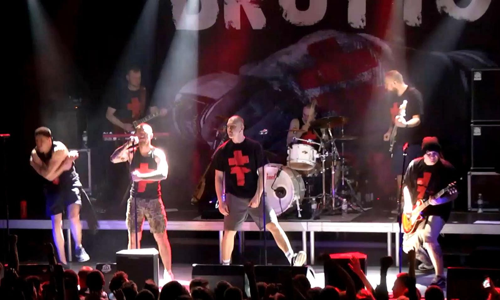 У Києві відгримів партизан-рок від гурту Brutto У Києві відгримів партизан-рок від гурту Brutto