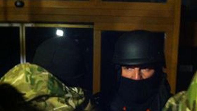 Под "Укрнафтой" избили нардепа Под "Укрнафтой" избили нардепа