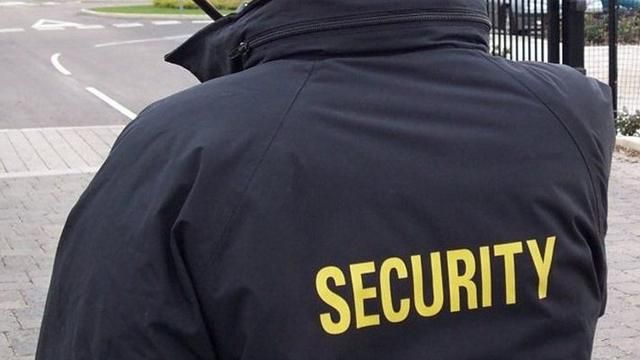 Аваков дав 24 години приватним охоронним фірмам, щоб здати зброю Аваков дав 24 години приватним охоронним фірмам, щоб здати зброю