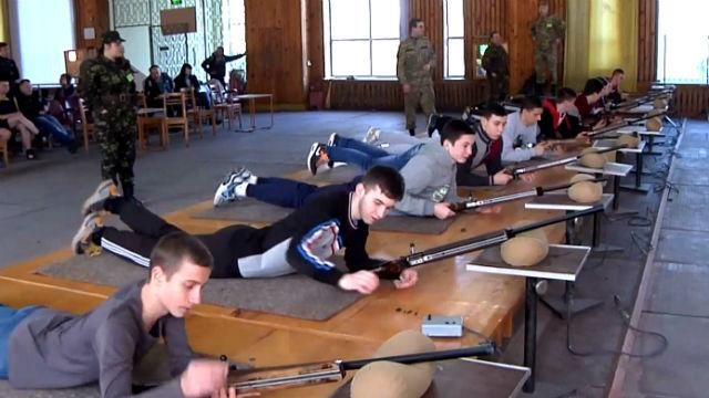 На Львівщині відновлено допризовну підготовку юнаків На Львівщині відновлено допризовну підготовку юнаків