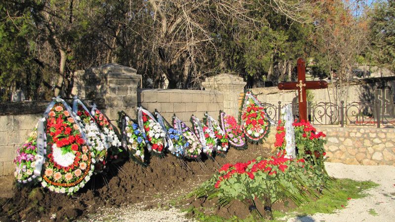 З’явилися фото могили Януковича-молодшого З’явилися фото могили Януковича-молодшого