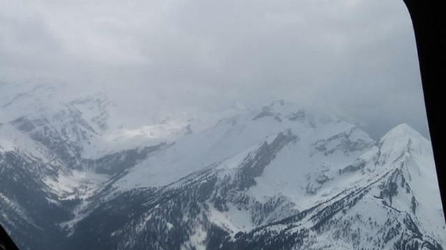 З’явилася фотографія з місця падіння Airbus A320 З’явилася фотографія з місця падіння Airbus A320